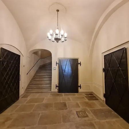 Daire Stadtpalais Bellevue-suite 3- Zimmer- Maisonettewohnung Mit Dachterrasse Maximal 4 Personen Bautzen