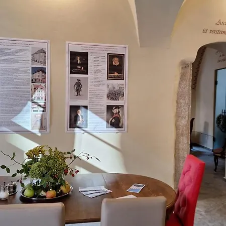 Stadtpalais Bellevue-suite 3- Zimmer- Maisonettewohnung Mit Dachterrasse Maximal 4 Personen