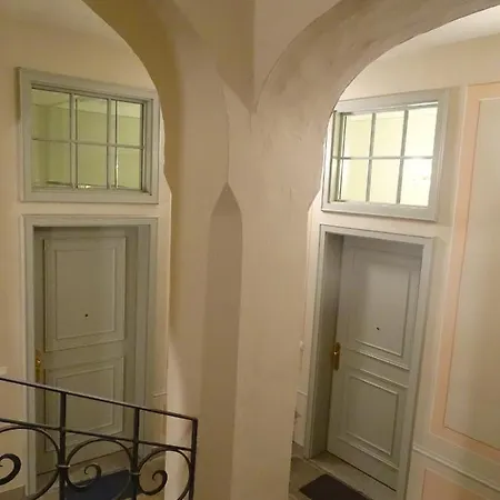 Stadtpalais Bellevue-suite 3- Zimmer- Maisonettewohnung Mit Dachterrasse Maximal 4 Personen