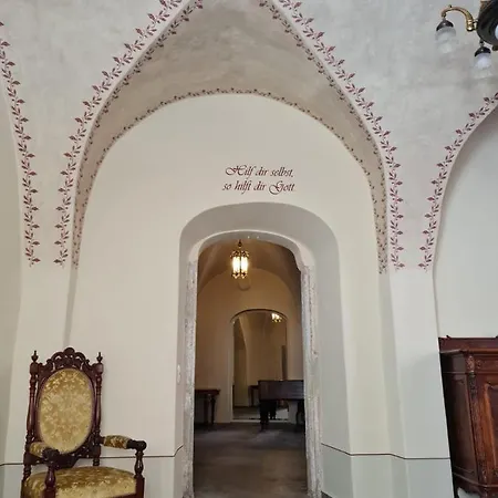 Stadtpalais Bellevue-suite 3- Zimmer- Maisonettewohnung Mit Dachterrasse Maximal 4 Personen Appartamento *