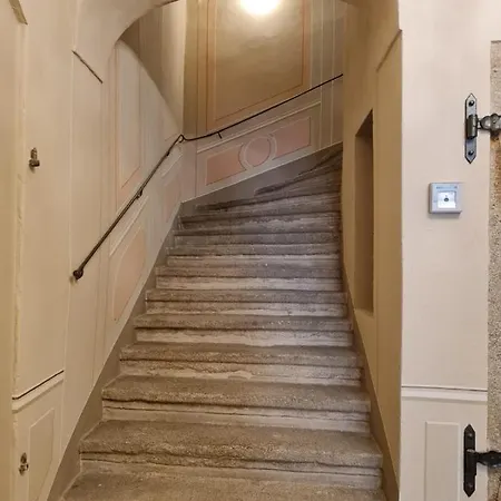 Stadtpalais Bellevue-suite 3- Zimmer- Maisonettewohnung Mit Dachterrasse Maximal 4 Personen * Bautzen