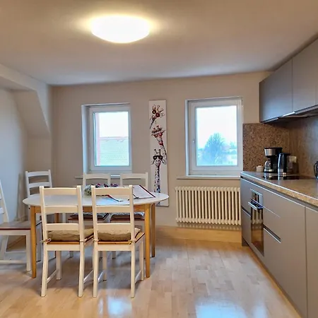 Stadtpalais Bellevue-suite 3- Zimmer- Maisonettewohnung Mit Dachterrasse Maximal 4 Personen Daire