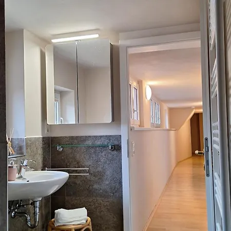 Daire Stadtpalais Bellevue-suite 3- Zimmer- Maisonettewohnung Mit Dachterrasse Maximal 4 Personen