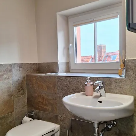 Stadtpalais Bellevue-suite 3- Zimmer- Maisonettewohnung Mit Dachterrasse Maximal 4 Personen Daire *