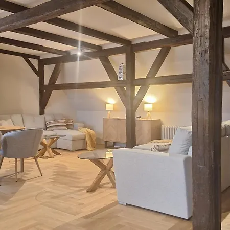 Stadtpalais Bellevue-suite 3- Zimmer- Maisonettewohnung Mit Dachterrasse Maximal 4 Personen