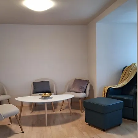 Stadtpalais Bellevue-suite 3- Zimmer- Maisonettewohnung Mit Dachterrasse Maximal 4 Personen Bautzen
