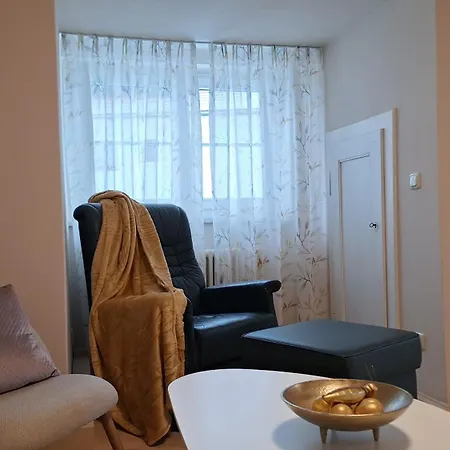 Stadtpalais Bellevue-suite 3- Zimmer- Maisonettewohnung Mit Dachterrasse Maximal 4 Personen