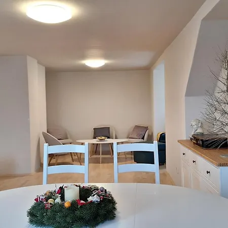 Stadtpalais Bellevue-suite 3- Zimmer- Maisonettewohnung Mit Dachterrasse Maximal 4 Personen Daire