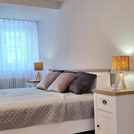 Daire Stadtpalais Bellevue-suite 3- Zimmer- Maisonettewohnung Mit Dachterrasse Maximal 4 Personen *