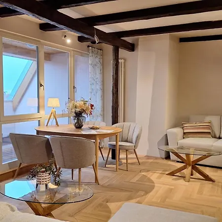 Appartamento Stadtpalais Bellevue-suite 3- Zimmer- Maisonettewohnung Mit Dachterrasse Maximal 4 Personen Bautzen