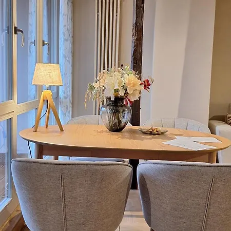 Stadtpalais Bellevue-suite 3- Zimmer- Maisonettewohnung Mit Dachterrasse Maximal 4 Personen *