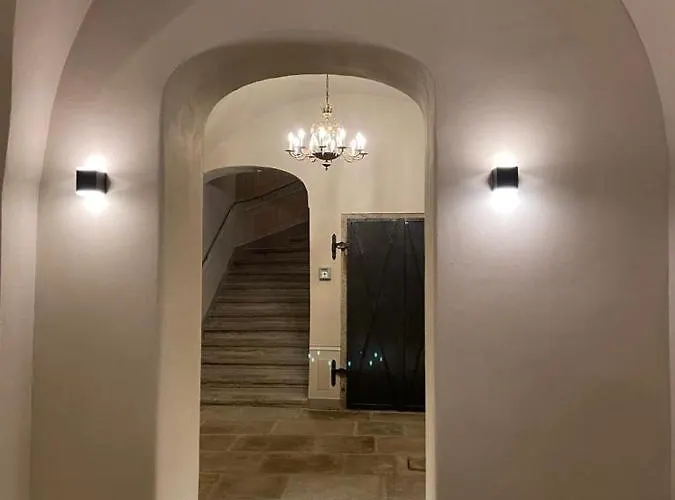 Apartment Stadtpalais Bellevue-suite 3- Zimmer- Maisonettewohnung Mit Dachterrasse Maximal 4 Personen *