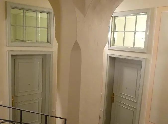 Stadtpalais Bellevue-suite 3- Zimmer- Maisonettewohnung Mit Dachterrasse Maximal 4 Personen