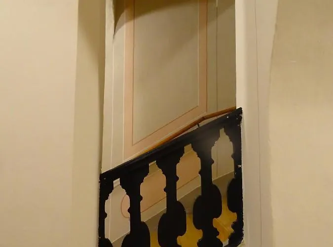 Stadtpalais Bellevue-suite 3- Zimmer- Maisonettewohnung Mit Dachterrasse Maximal 4 Personen Apartment