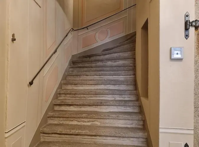 Stadtpalais Bellevue-suite 3- Zimmer- Maisonettewohnung Mit Dachterrasse Maximal 4 Personen * Bautzen