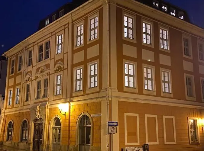 Apartment Stadtpalais Bellevue-suite 3- Zimmer- Maisonettewohnung Mit Dachterrasse Maximal 4 Personen *