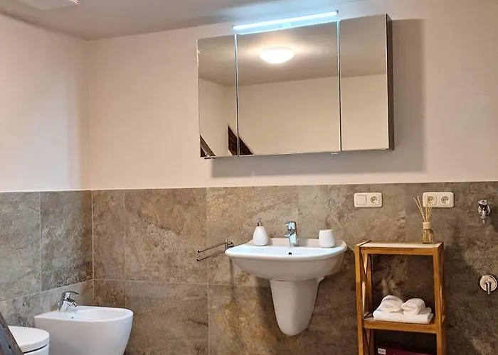 Stadtpalais Bellevue-suite 3- Zimmer- Maisonettewohnung Mit Dachterrasse Maximal 4 Personen *