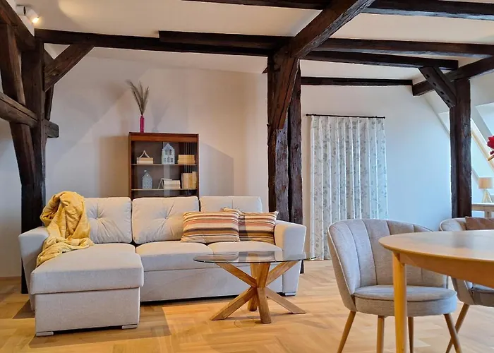 Stadtpalais Bellevue-suite 3- Zimmer- Maisonettewohnung Mit Dachterrasse Maximal 4 Personen Bautzen